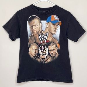WWE 2010 World Wrestling Entertainment Wrestler Graphic T Shirt Kids Size 10/12